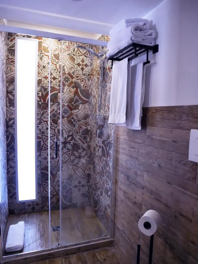 Ninetti Guest House - Apt Centro Storico Catania 0*,  Italy