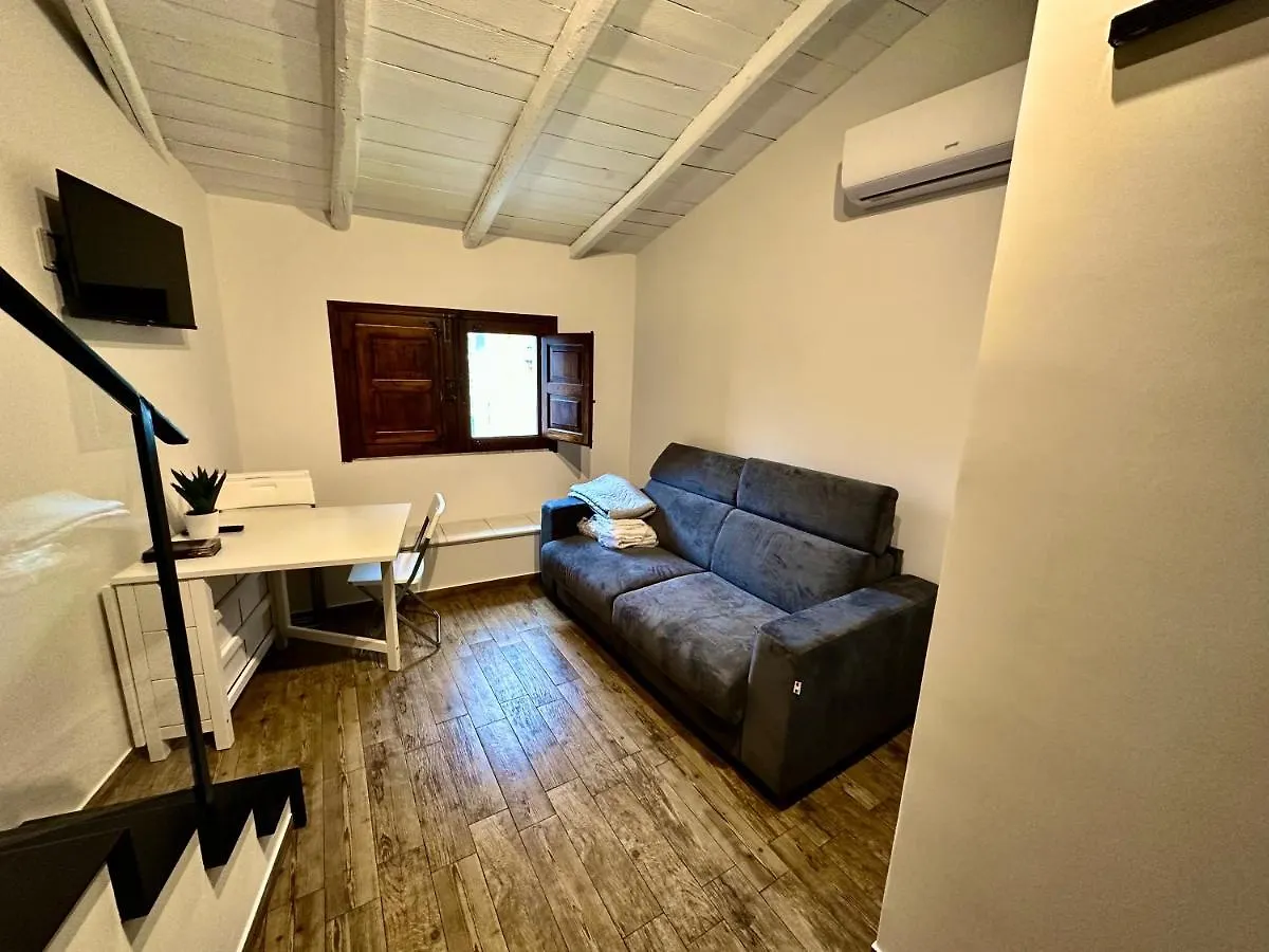 Ninetti Guest House - Apt Centro Storico Catania 0*,